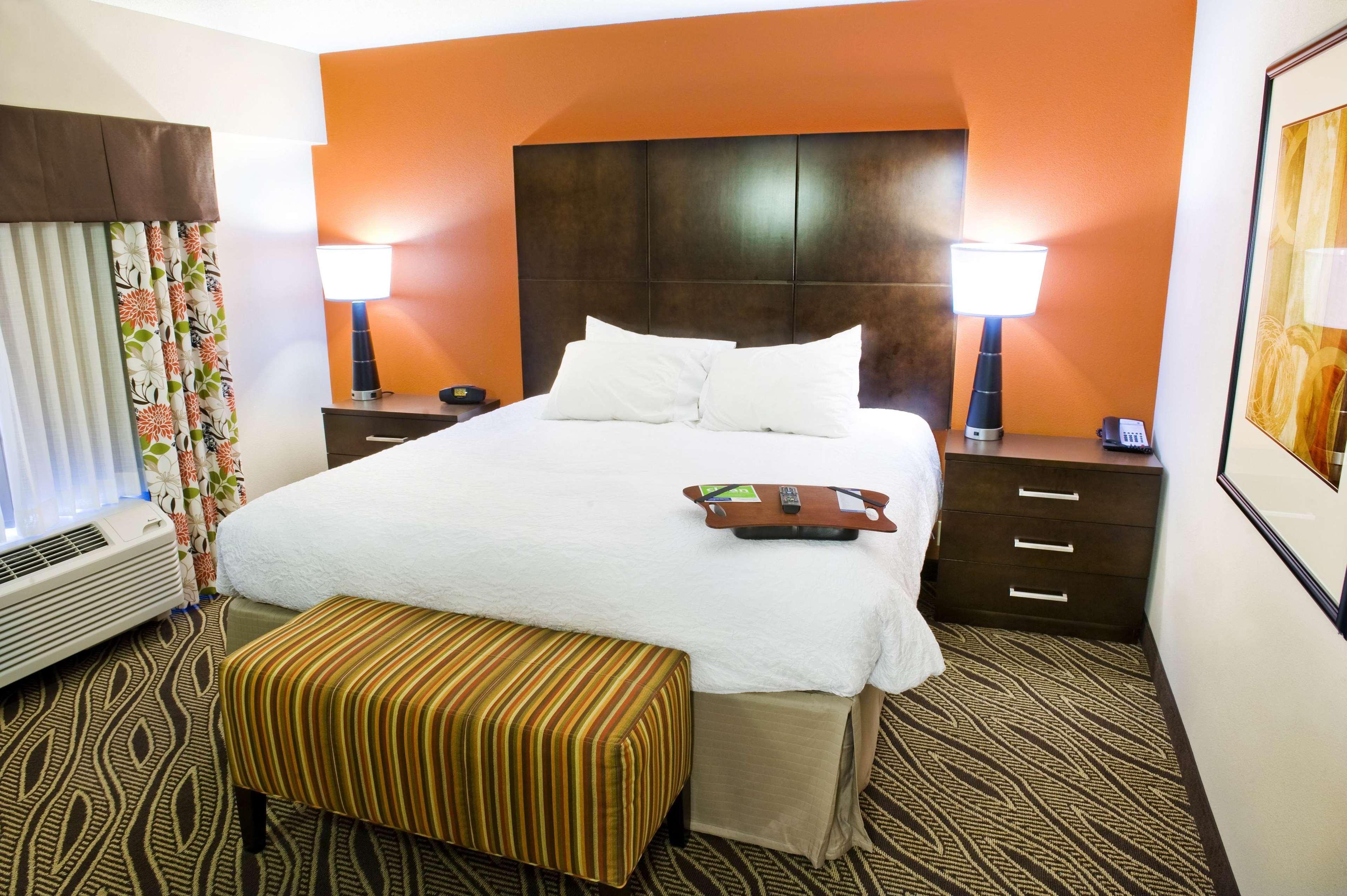 Hampton Inn Evansville Airport Экстерьер фото