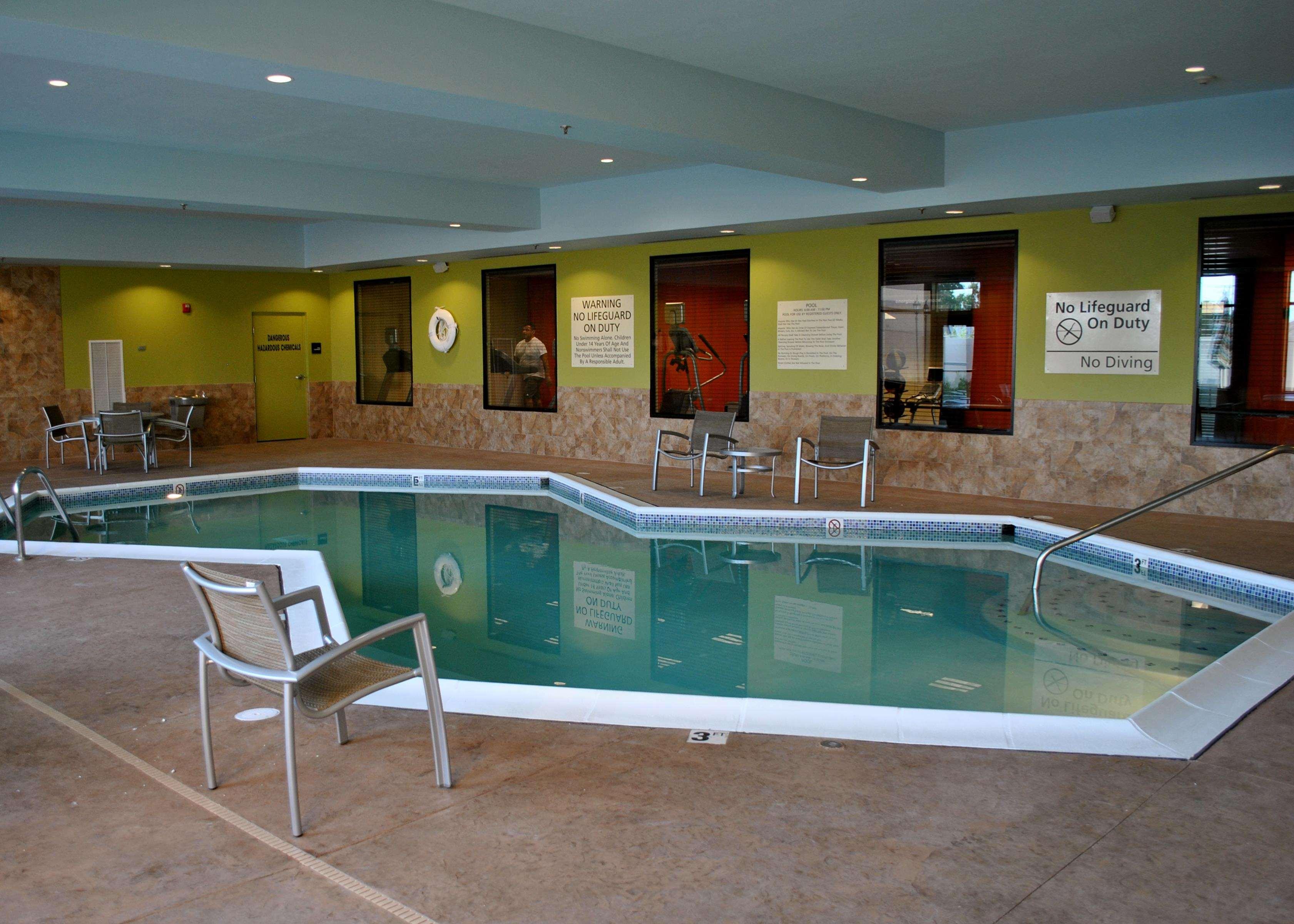 Hampton Inn Evansville Airport Удобства фото