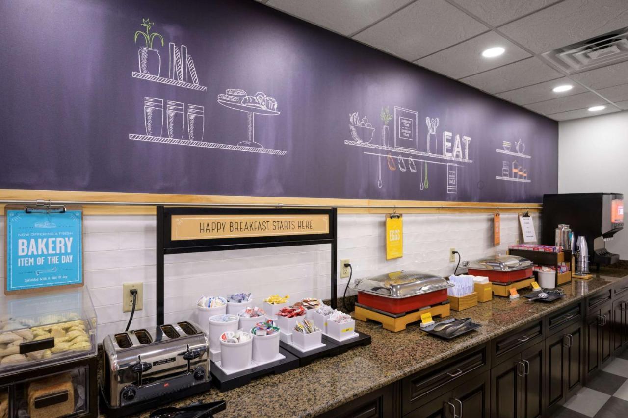 Hampton Inn Evansville Airport Экстерьер фото