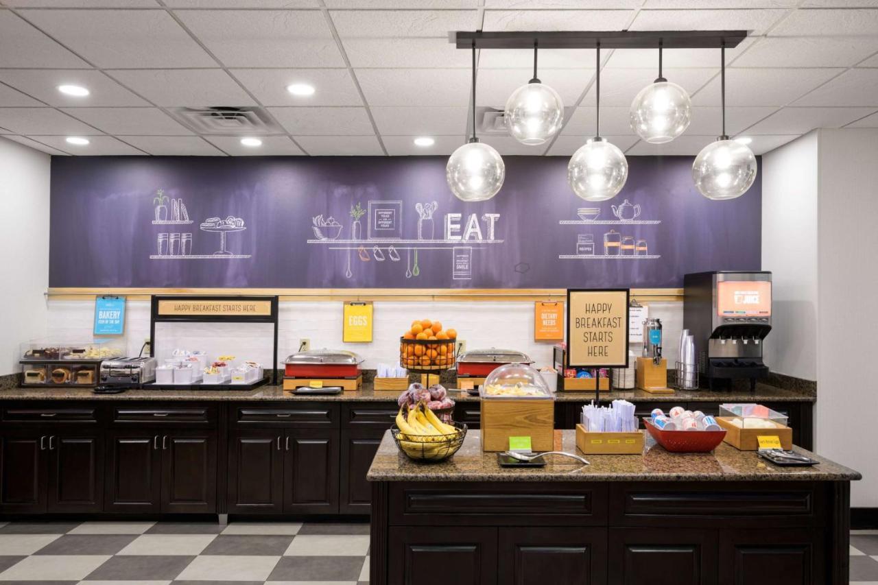 Hampton Inn Evansville Airport Экстерьер фото