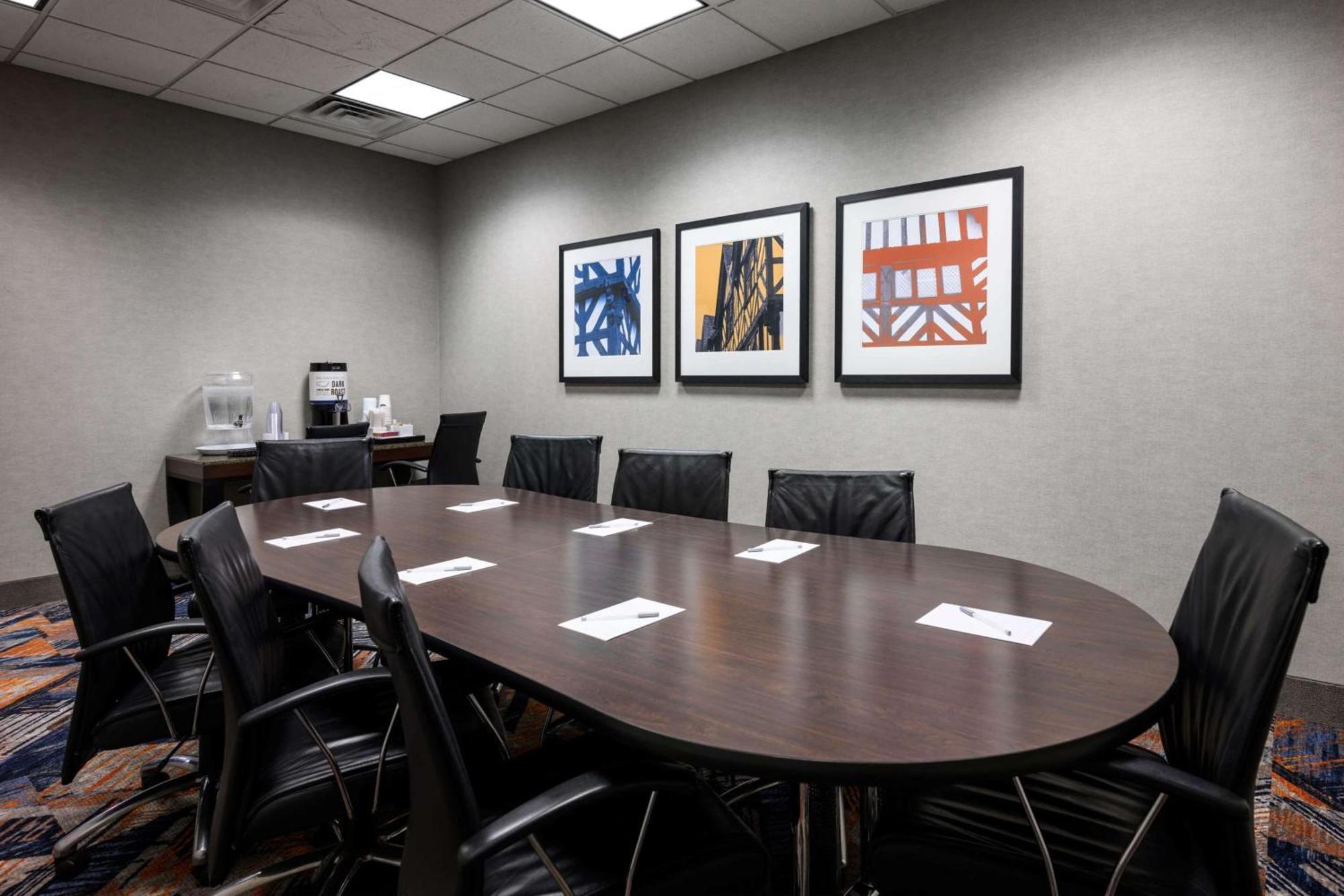 Hampton Inn Evansville Airport Экстерьер фото