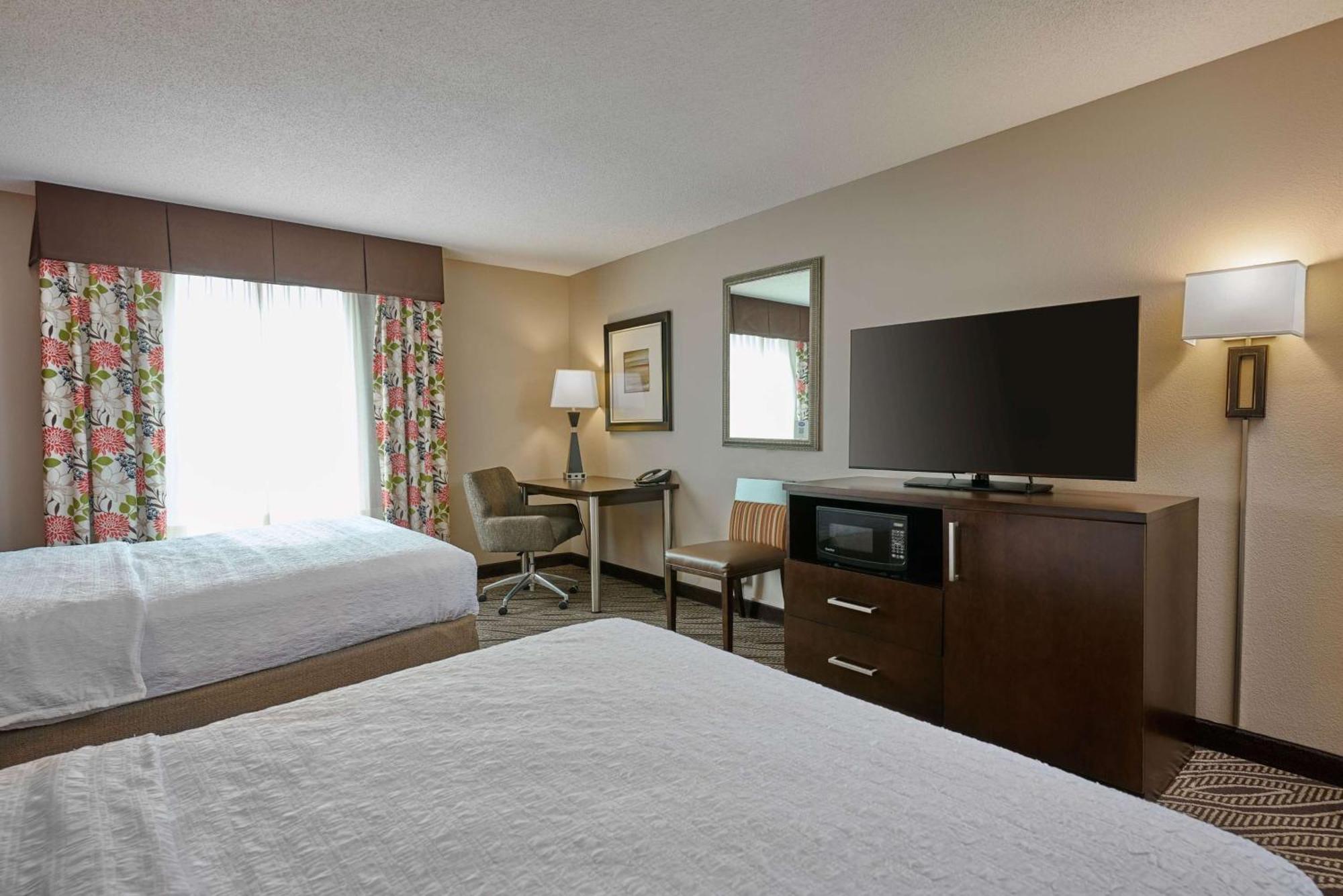 Hampton Inn Evansville Airport Экстерьер фото