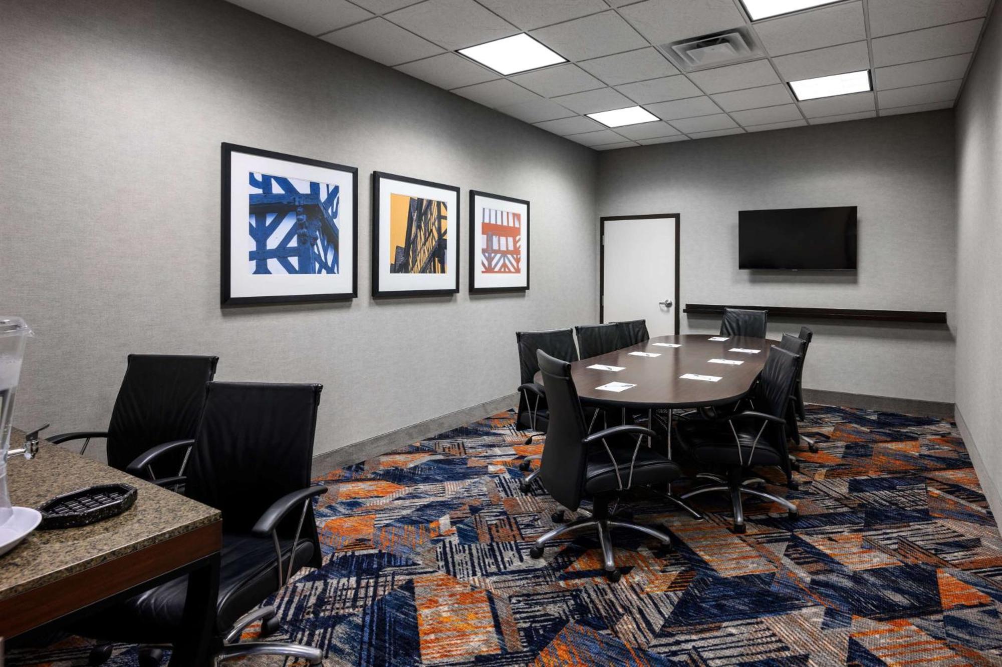 Hampton Inn Evansville Airport Экстерьер фото