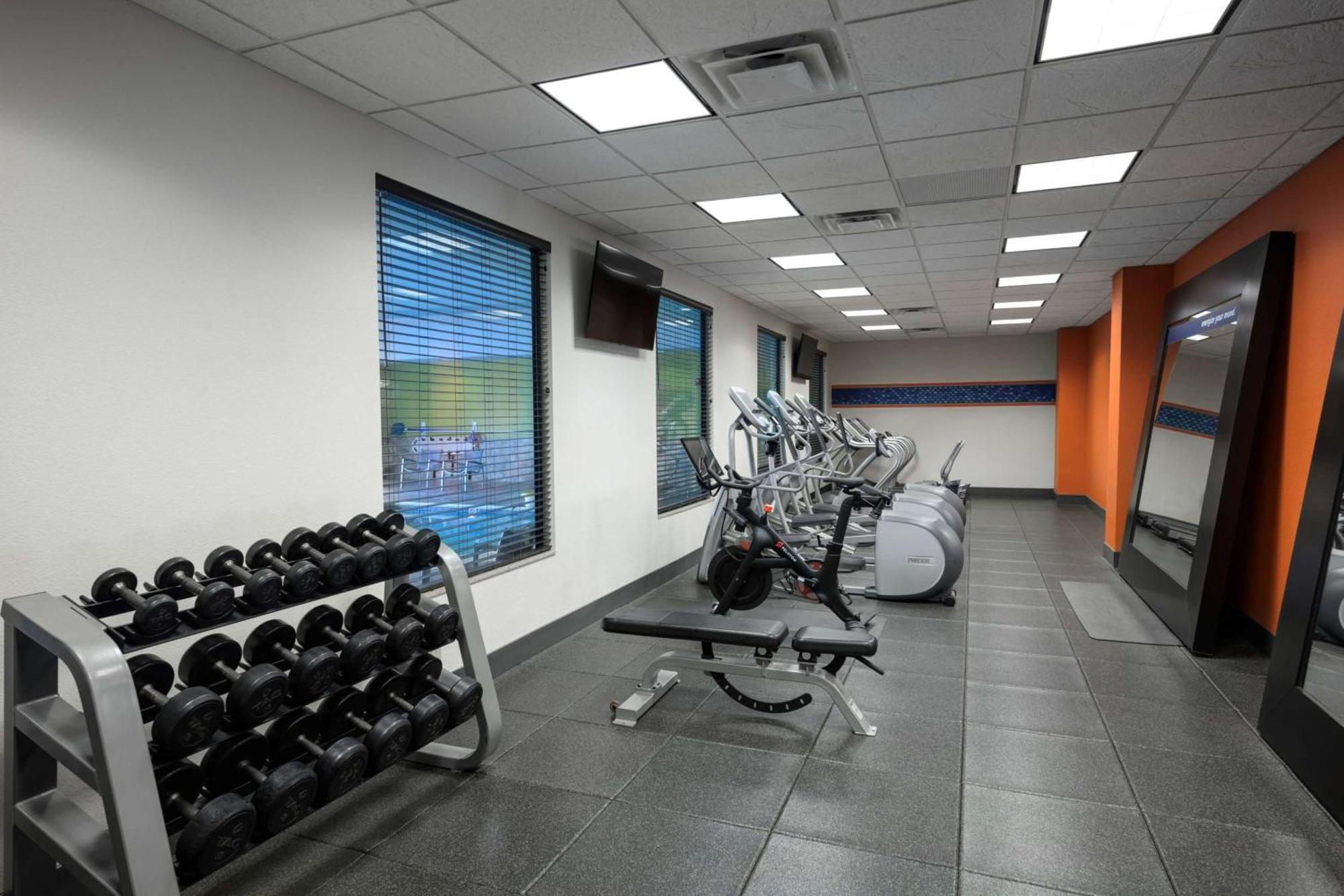 Hampton Inn Evansville Airport Экстерьер фото